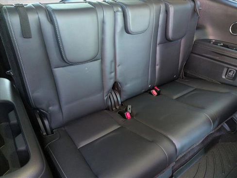 Used 2024 Subaru Ascent Touring image 19