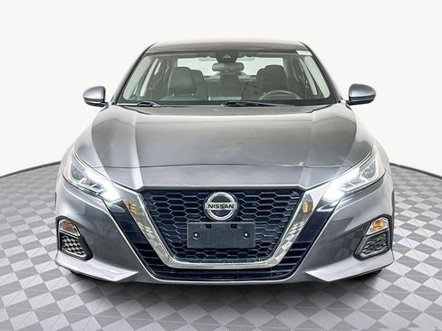 Used 2021 Nissan Altima 2.5 SV image 2