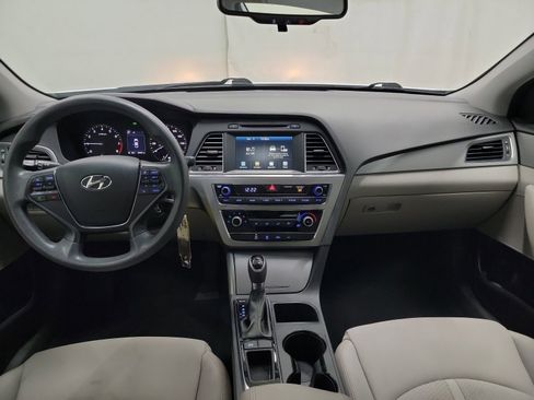 Used 2016 Hyundai Sonata SE image 15