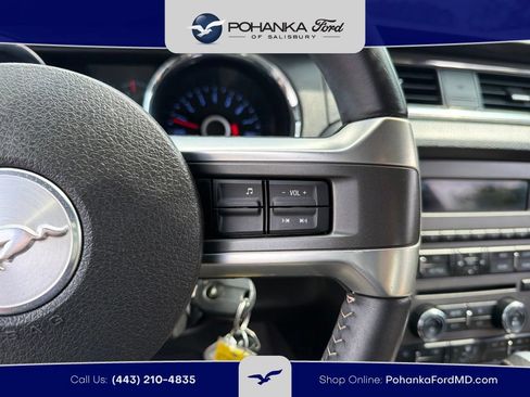 Used 2014 Ford Mustang Coupe RWD image 16