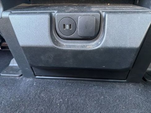 Used 2024 Ford F150 XLT image 13