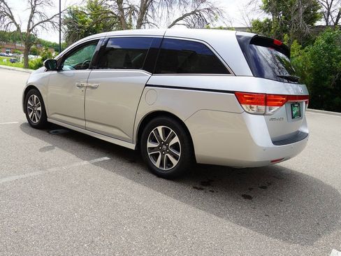 Used 2015 Honda Odyssey Touring Elite image 7