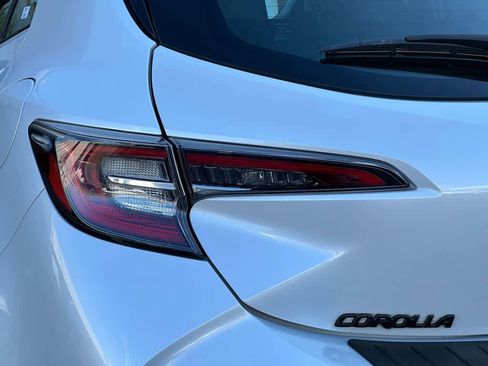 Used 2021 Toyota Corolla XSE image 7