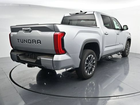 Used 2026 Toyota Tundra Limited AWD/4WD image 7