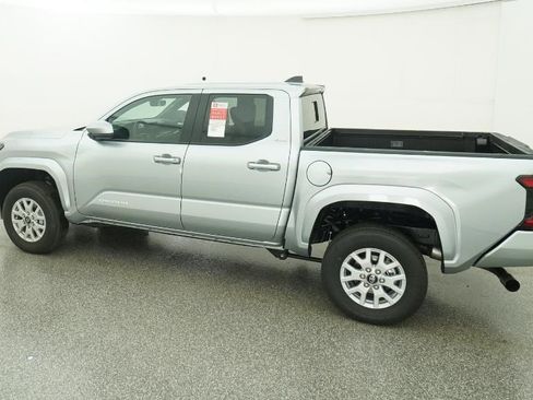 New 2026 Toyota Tacoma SR5 RWD image 27