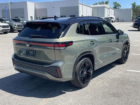 New 2026 Volkswagen Tiguan SE R-Line FWD image 6