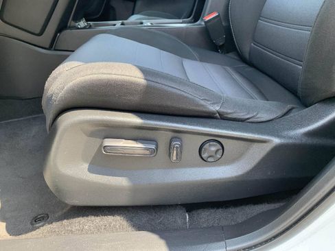 Used 2020 Honda CR-V EX image 33