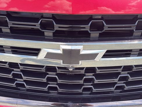 Used 2021 Chevrolet Tahoe Z71 w/ Z71 Signature Package AWD/4WD image 10