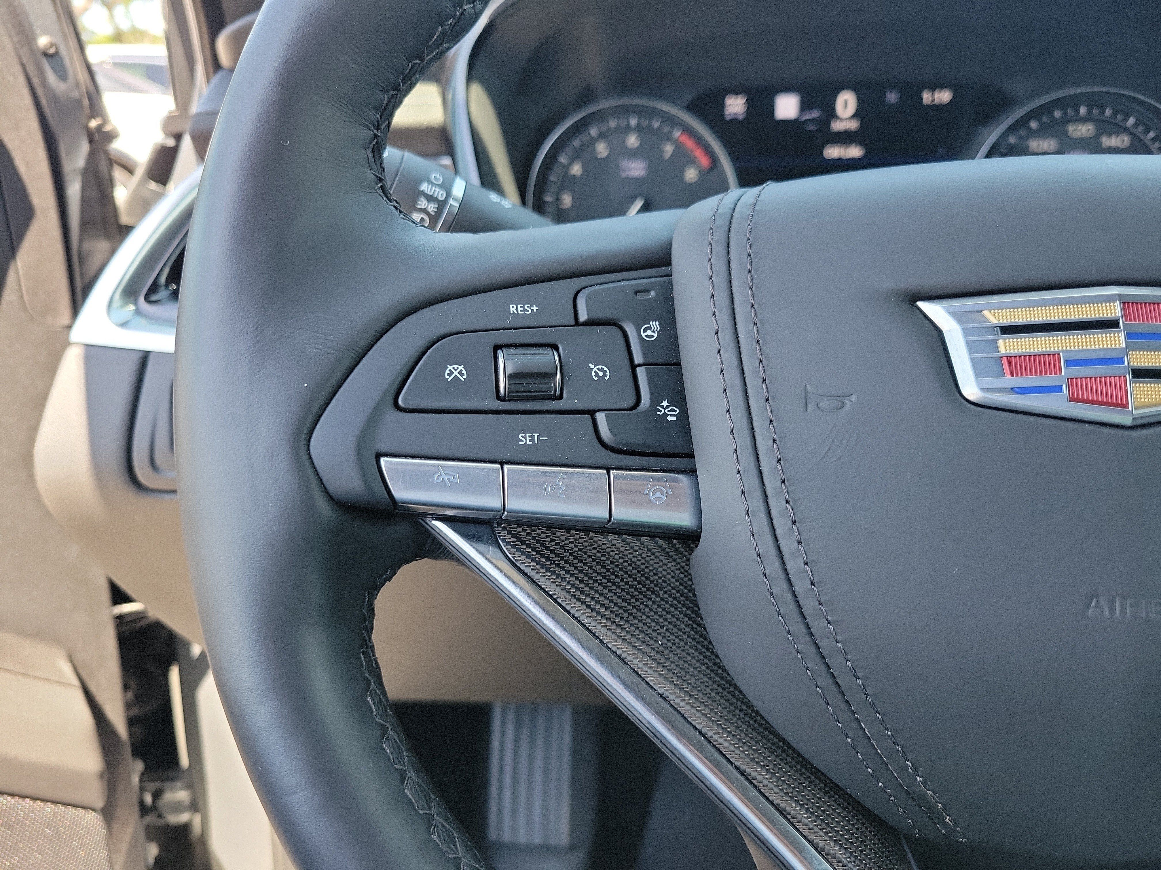 Certified 2025 Cadillac XT6 Premium Luxury w/ Platinum Package AWD/4WD image 28