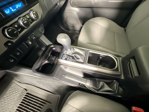 Used 2023 Toyota Tacoma SR5 w/ Technology Package RWD image 25
