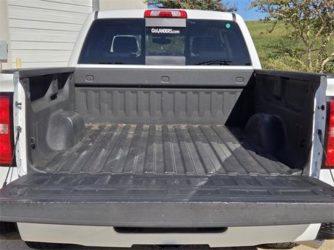 Used 2018 Chevrolet Silverado 1500 LT w/ All Star Edition image 10