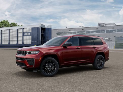 New 2026 Jeep Grand Cherokee L Limited AWD/4WD image 2
