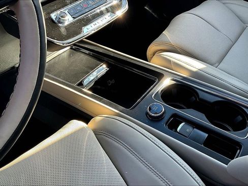 New 2026 Lincoln Corsair Reserve image 8