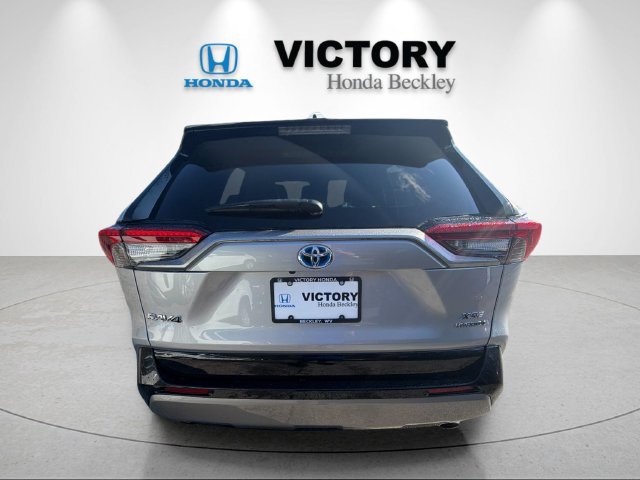 Used 2024 Toyota RAV4 XSE w/ Advanced Technology Package AWD/4WD image 4
