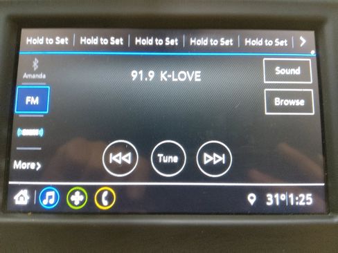 Used 2019 Chevrolet Equinox LT image 25