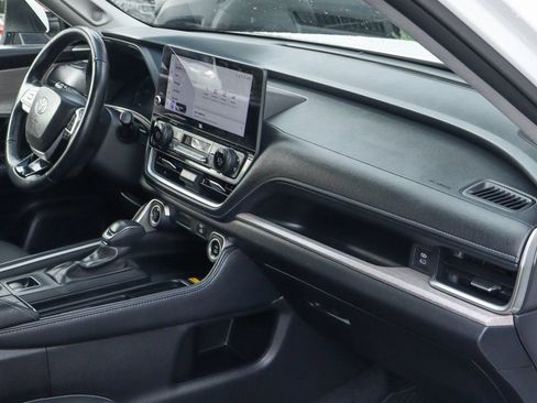 Used 2024 Toyota Grand Highlander Limited image 49