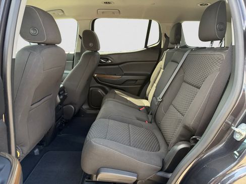 Used 2017 GMC Acadia SLE FWD image 11