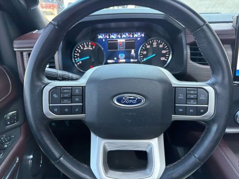 Used 2023 Ford Expedition Limited AWD/4WD image 23