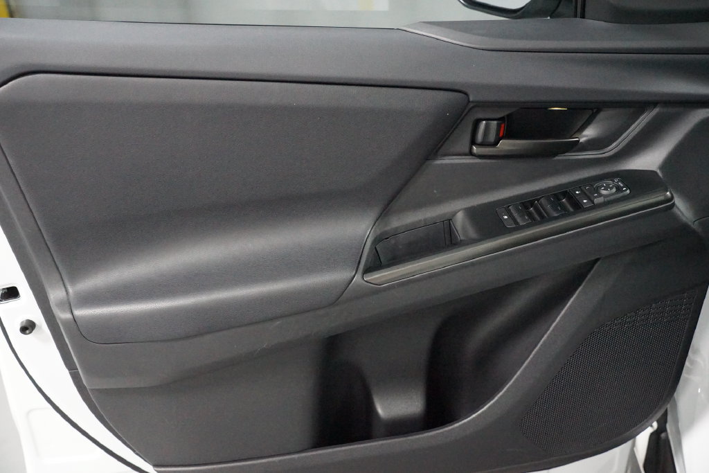 Used 2026 Toyota bZ FWD image 28