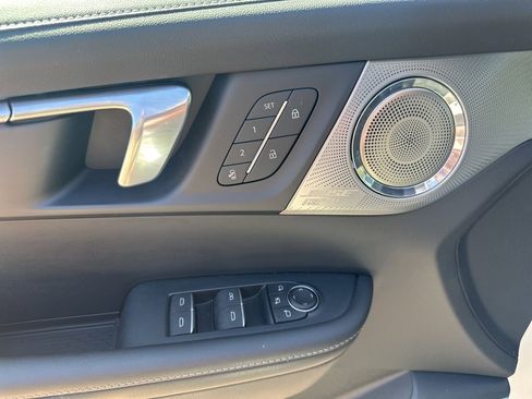 Certified 2025 Buick Enclave Avenir w/ Super Cruise Package image 14