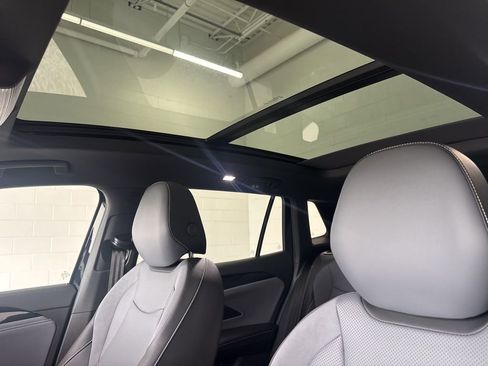 New 2026 Volkswagen Tiguan SE R-Line AWD/4WD image 25