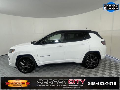 Used 2024 Jeep Compass Limited w/ High Altitude Package image 4
