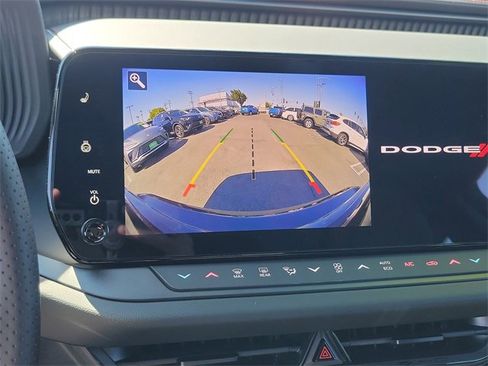 Used 2025 Dodge Charger R/T w/ Sun & Sound Package image 21