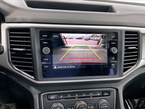 Used 2018 Volkswagen Atlas SE image 24