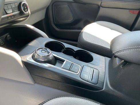 Used 2024 Ford Escape Active FWD image 11