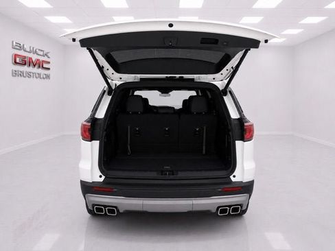 New 2026 GMC Acadia Elevation w/ Elevation Premium Package AWD/4WD image 8