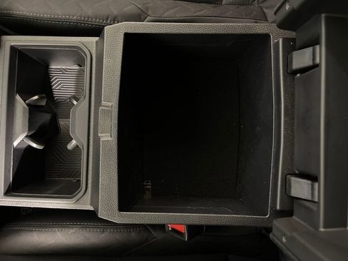 Certified 2025 Toyota Tacoma SR image 23