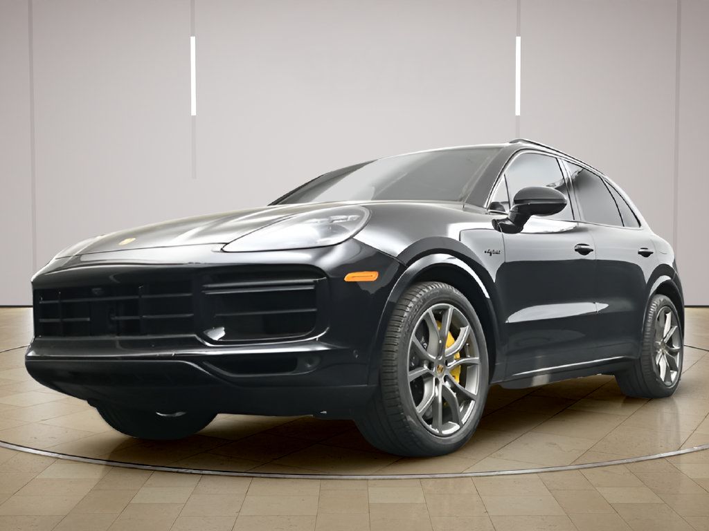 Certified 2022 Porsche Cayenne Turbo S AWD/4WD image 29