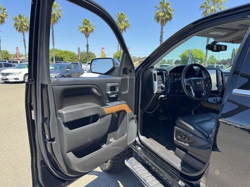 Used 2016 Chevrolet Silverado 1500 LTZ RWD image 22