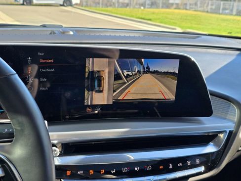 Used 2024 Cadillac Lyriq Sport image 23