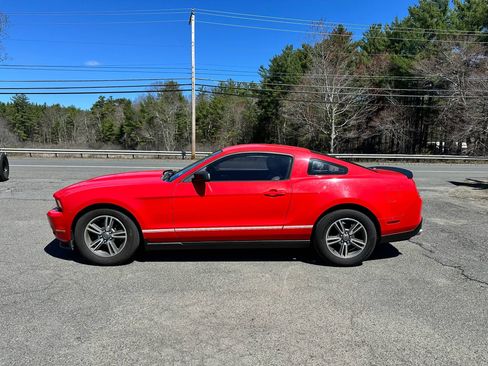 Used 2012 Ford Mustang Premium RWD image 5