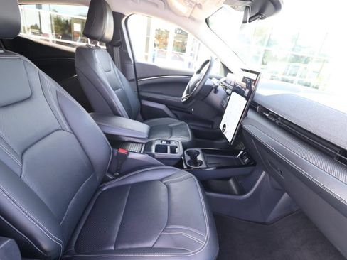 Certified 2025 Ford Mustang Mach-E Premium AWD/4WD image 14