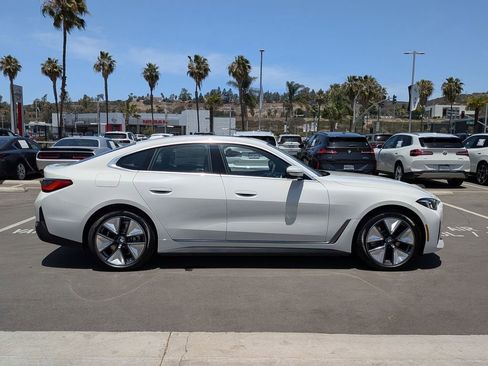 New 2026 BMW i4 eDrive40 RWD image 3