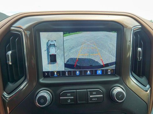 Used 2022 Chevrolet Silverado 3500 High Country w/ Z71 Off-Road Package AWD/4WD image 32