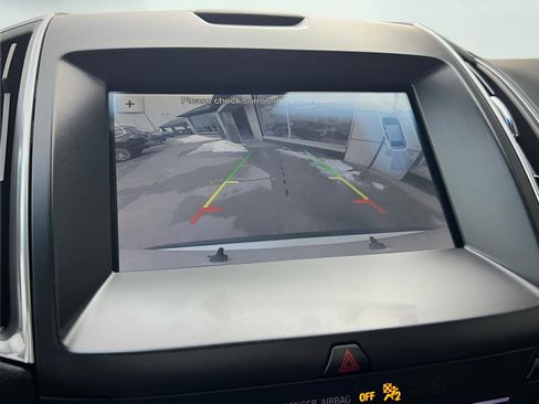 Used 2019 Ford Edge Titanium w/ Cold Weather Package image 57