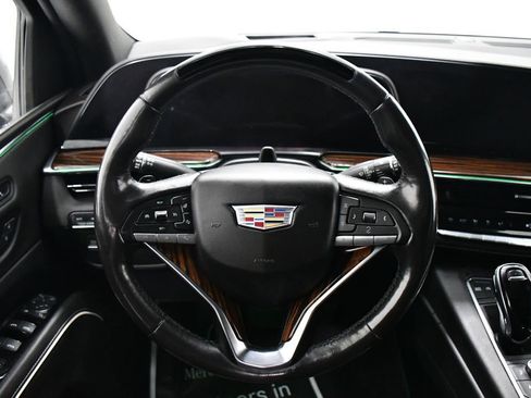 Used 2022 Cadillac Escalade ESV Premium Luxury AWD/4WD image 9