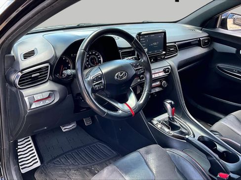 Used 2019 Hyundai Veloster Turbo FWD image 17
