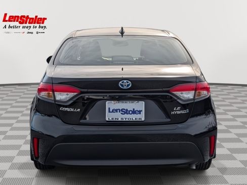 Used 2024 Toyota Corolla LE image 4