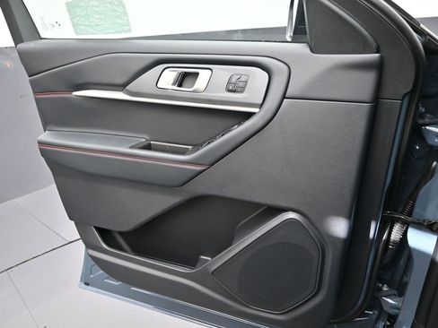 New 2026 Ford Explorer ST-Line w/ ST-Line Street Pack AWD/4WD image 15