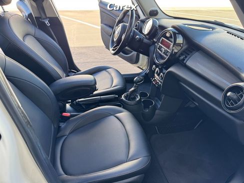 Used 2016 MINI Cooper 4-Door Hardtop image 20