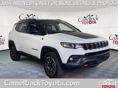 Used 2025 Jeep Compass Trailhawk