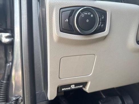 Used 2019 Ford F250 XLT AWD/4WD image 15