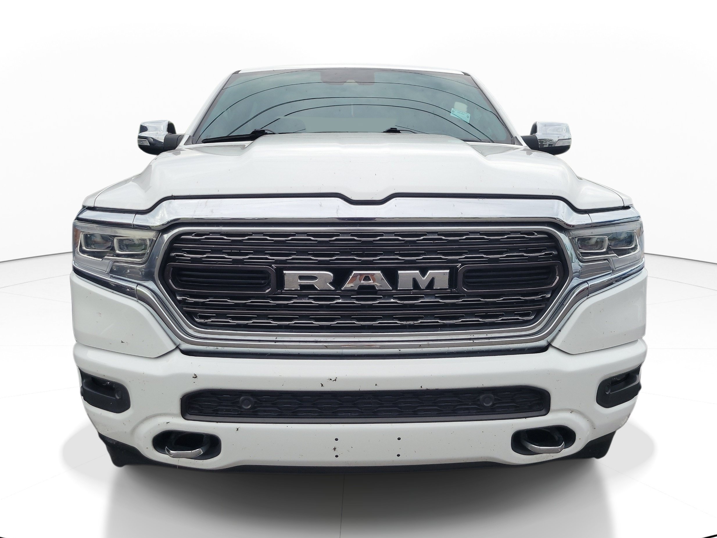 Used 2022 RAM 1500 Limited w/ Body Color Bumper Group AWD/4WD image 2
