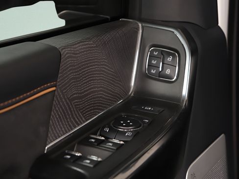 Used 2024 Ford F250 Platinum AWD/4WD image 25