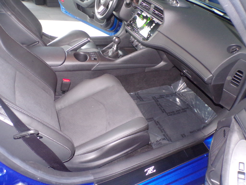 Used 2024 Nissan Z Performance w/ Floor Mat Package RWD image 23
