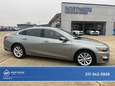 Used 2024 Chevrolet Malibu LT image 1